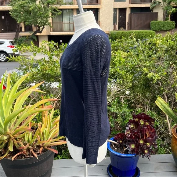 RAG & BONE NEW YORK Laser Cut Lightweight Sweater Women’s Size XS - Picture 4 of 7